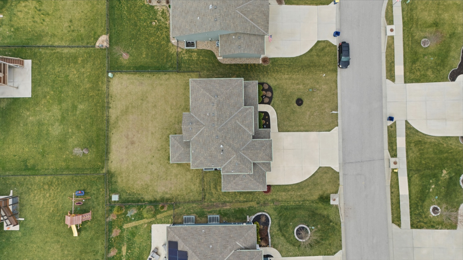 4406 SW Amethyst Dr photo