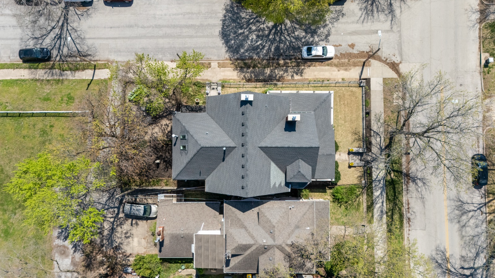 415 Benton Boulevard photo
