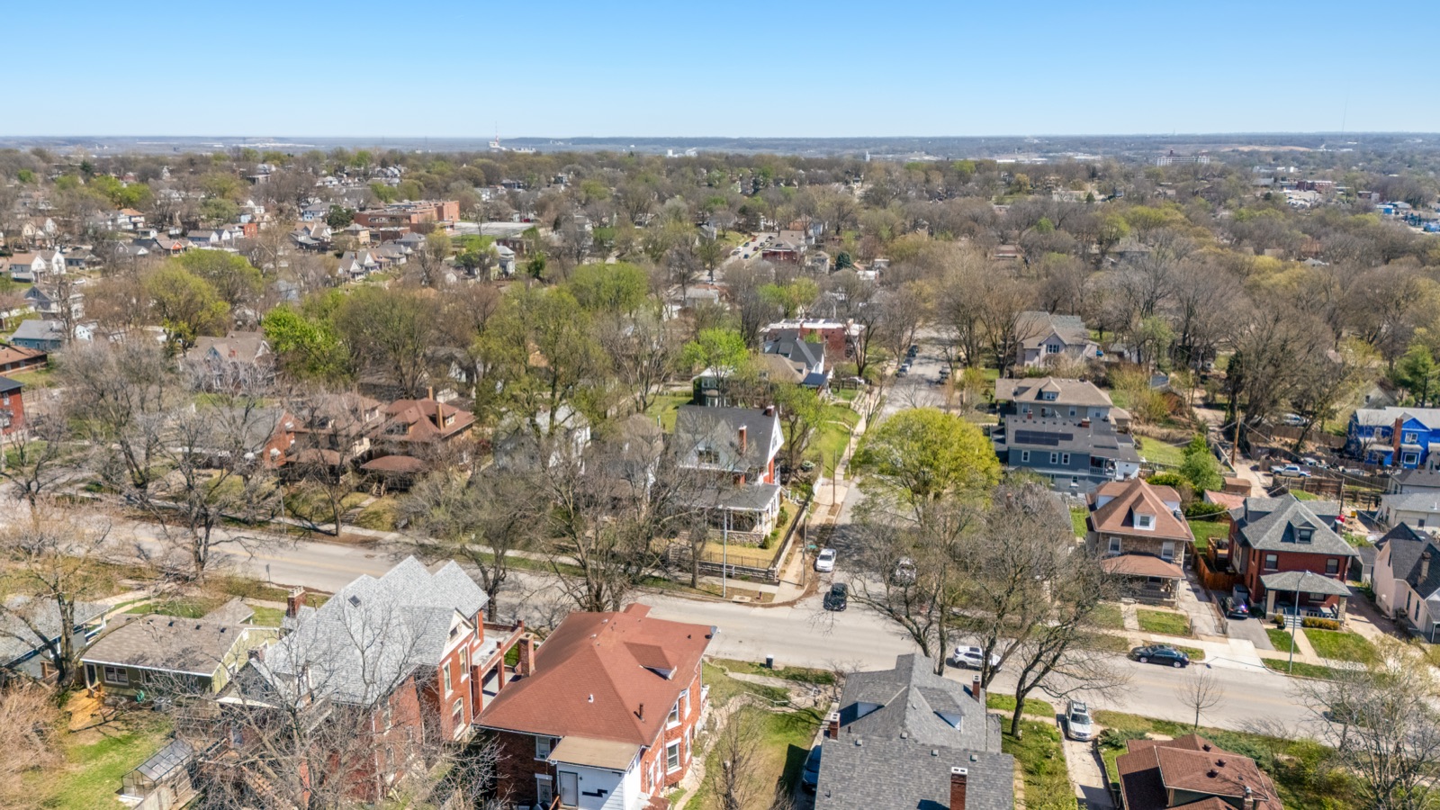 415 Benton Boulevard photo