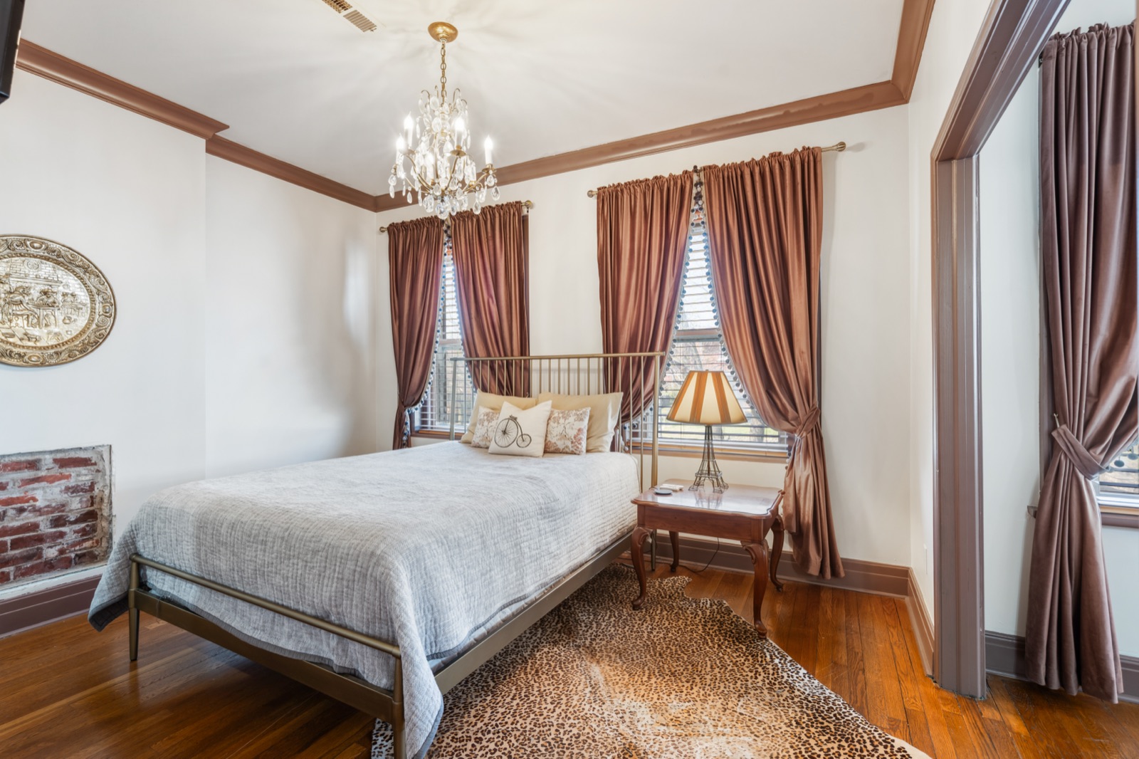 415 Benton Boulevard photo