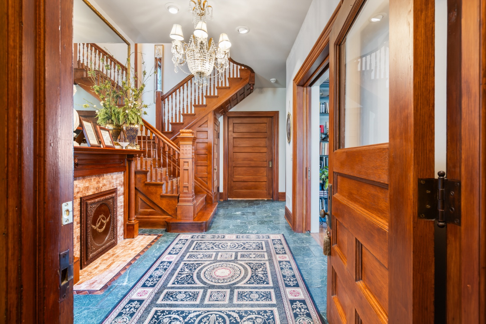 415 Benton Boulevard photo