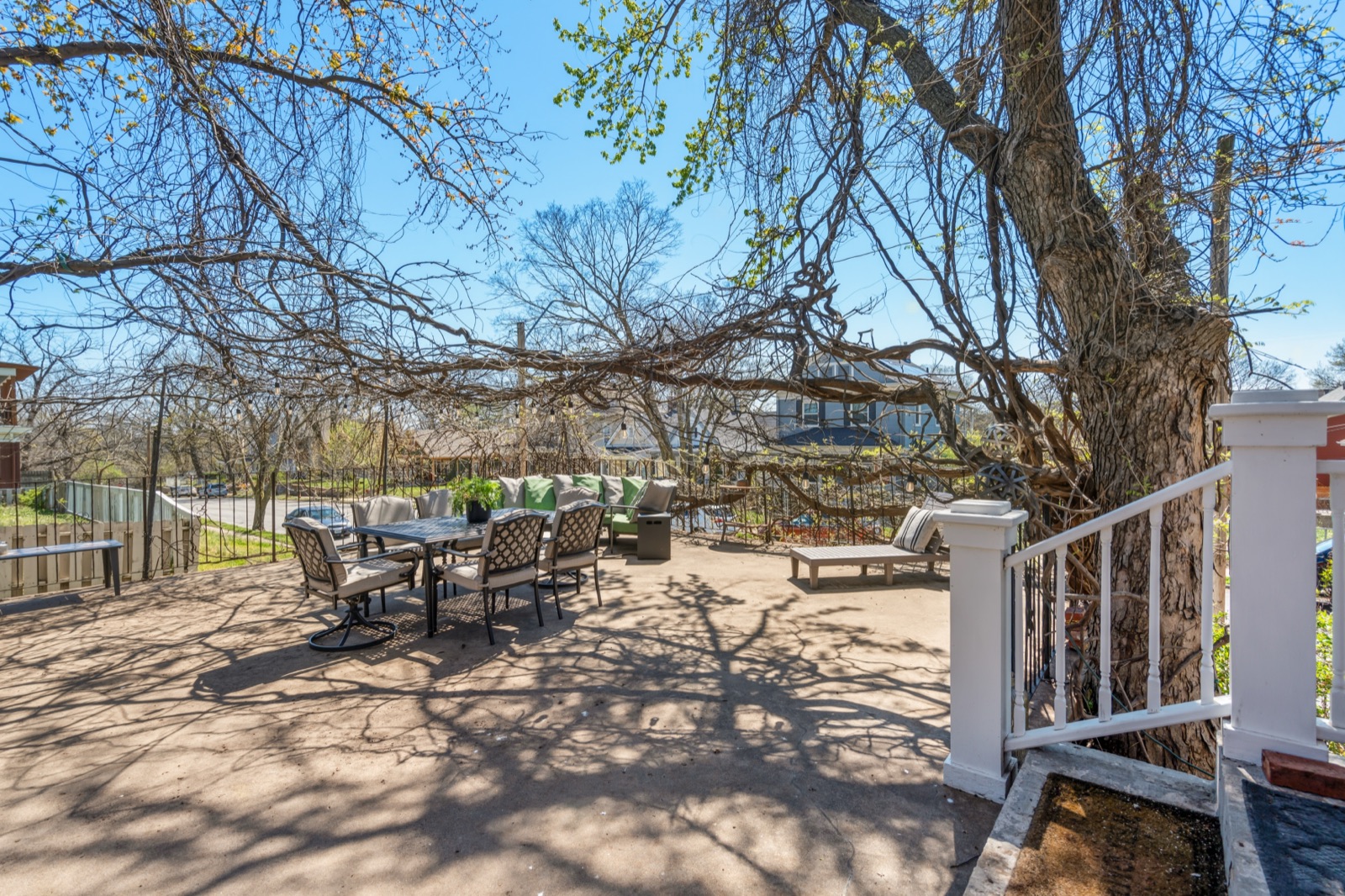415 Benton Boulevard photo