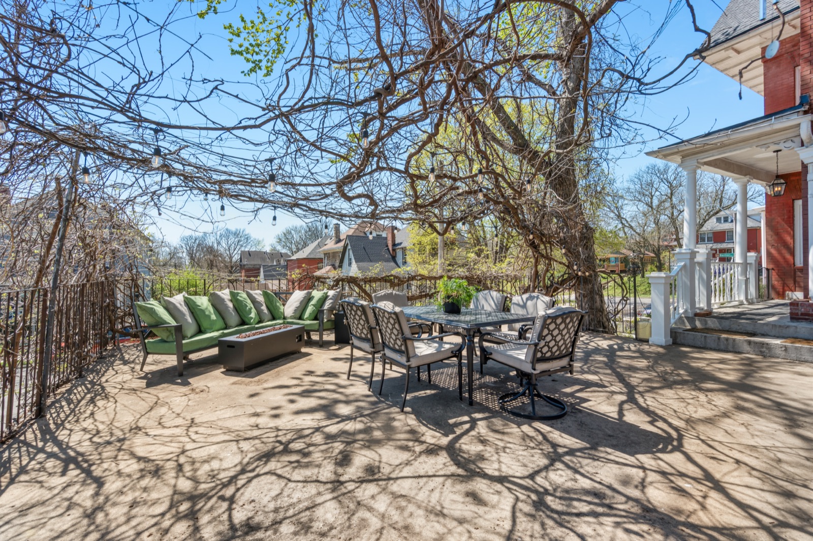 415 Benton Boulevard photo