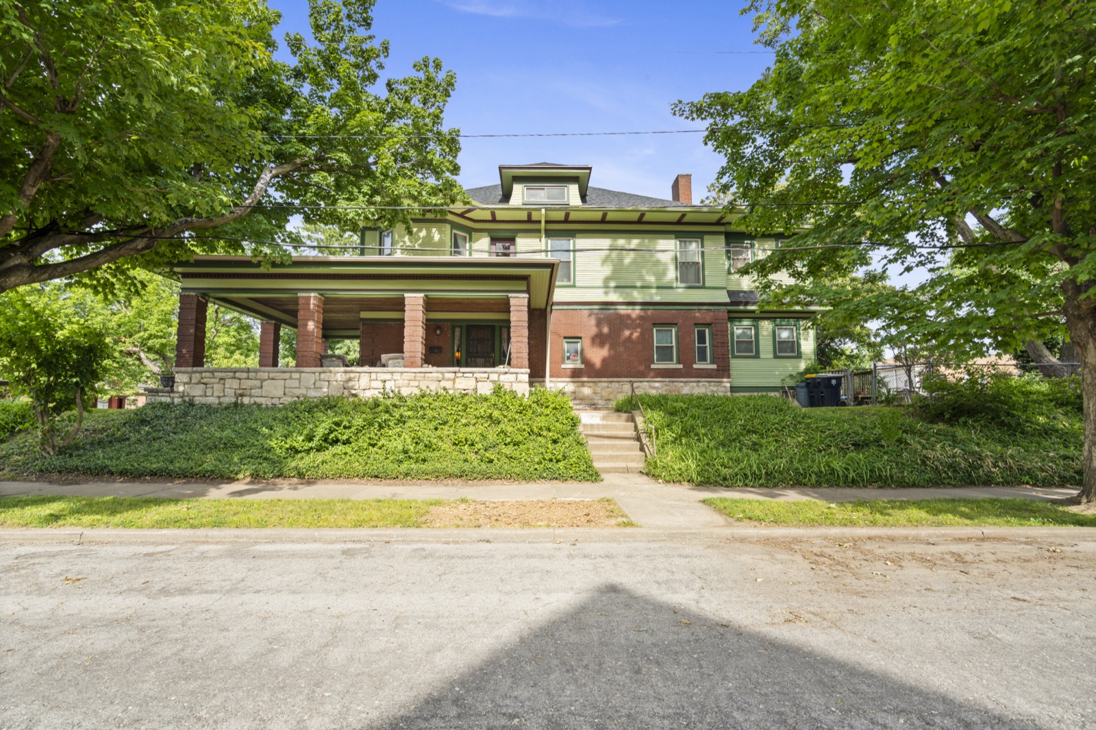 3001 E 6th St photo