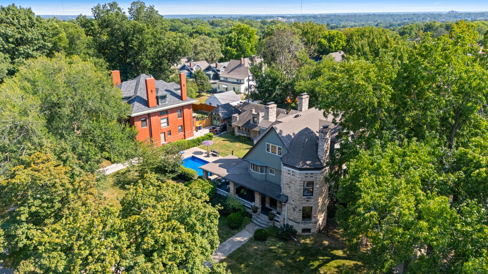 3501 Gladstone Boulevard photo