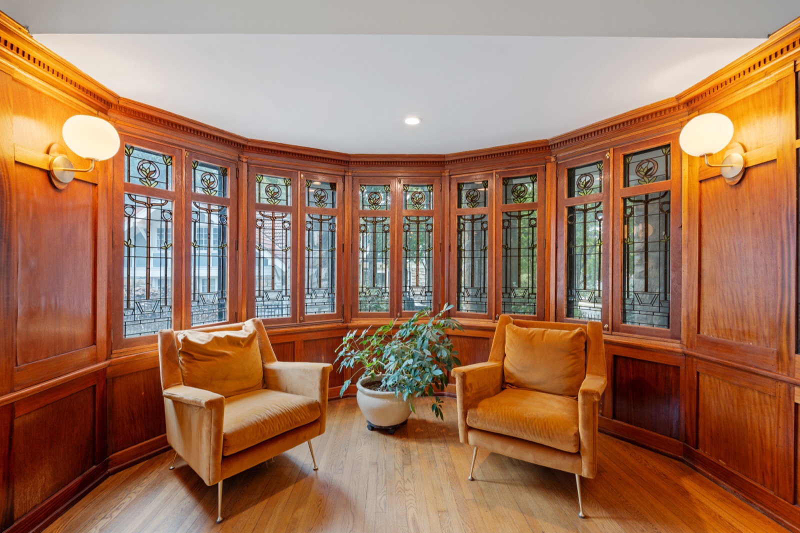 3501 Gladstone Boulevard photo