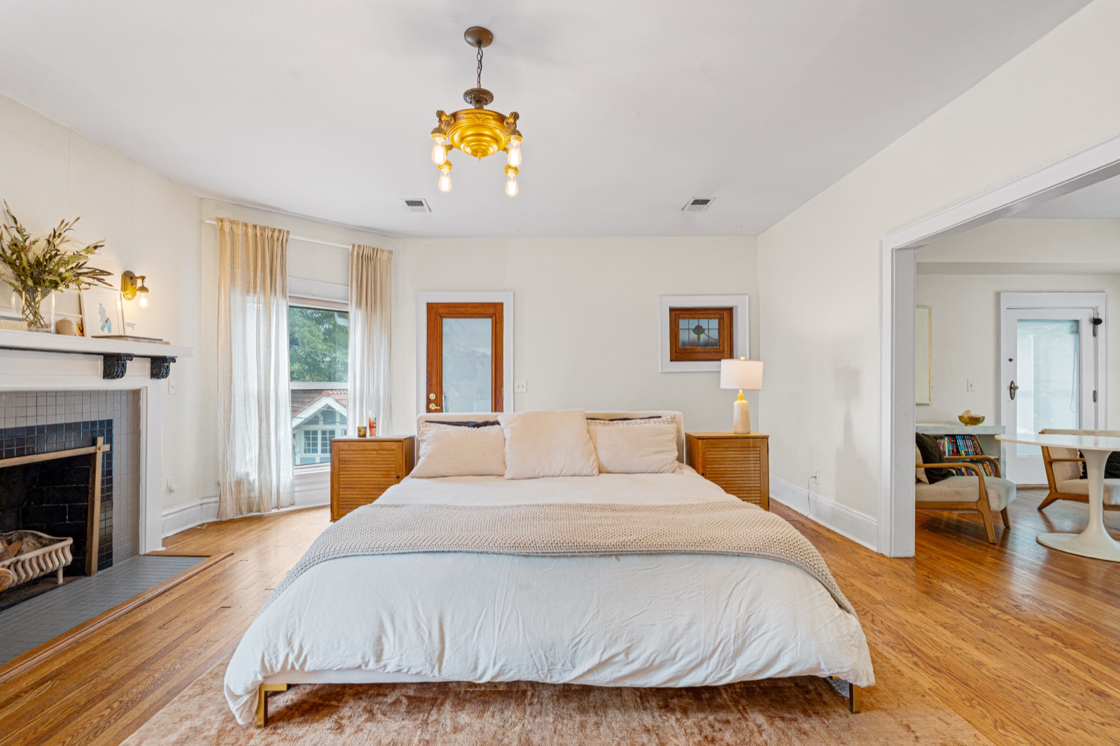 3501 Gladstone Boulevard photo