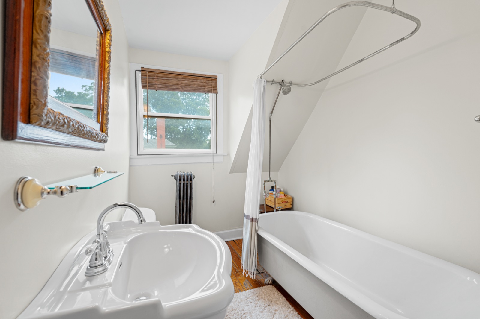 3501 Gladstone Boulevard photo