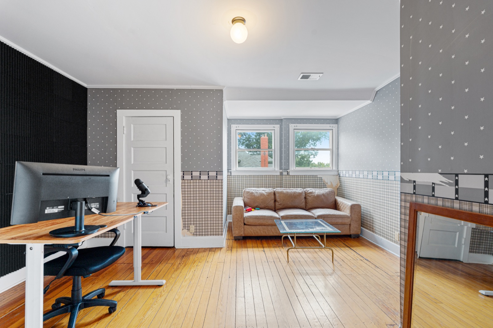 3501 Gladstone Boulevard photo