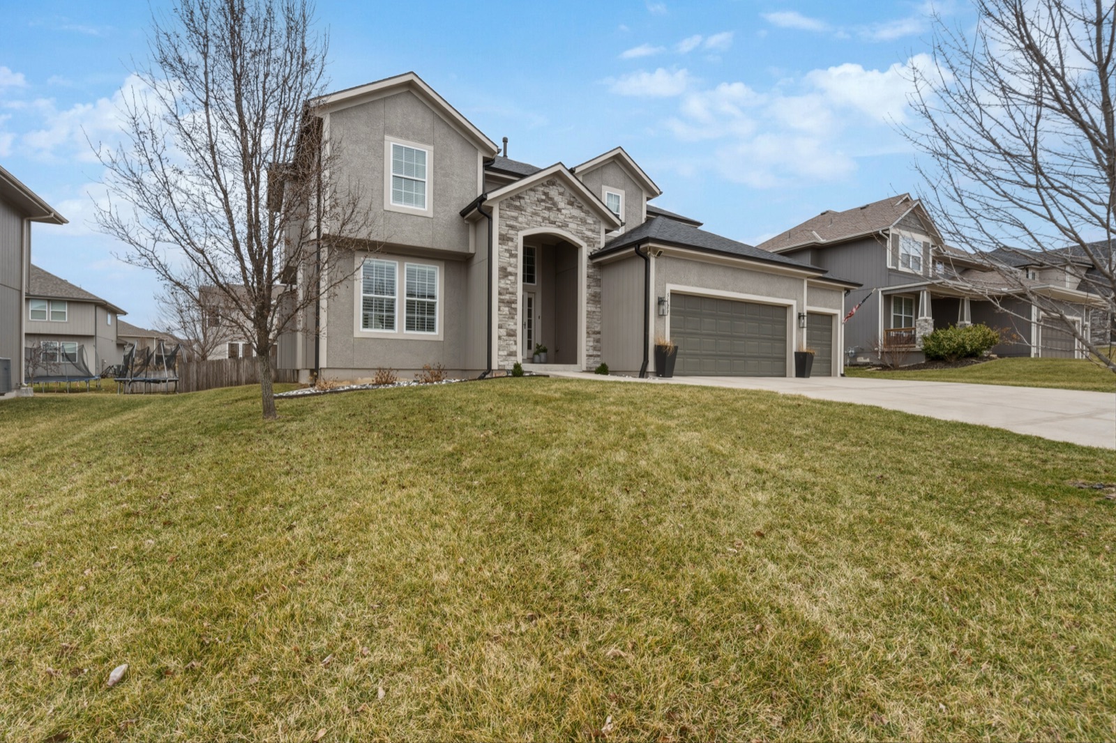5129 Meadow Lark Dr photo